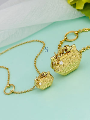 Shopping in Paris Necklace Large (*New)
