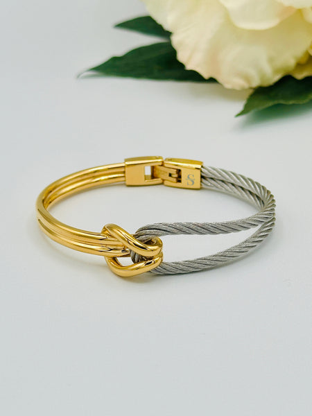 Pre-order: Celtic Knot Bangle