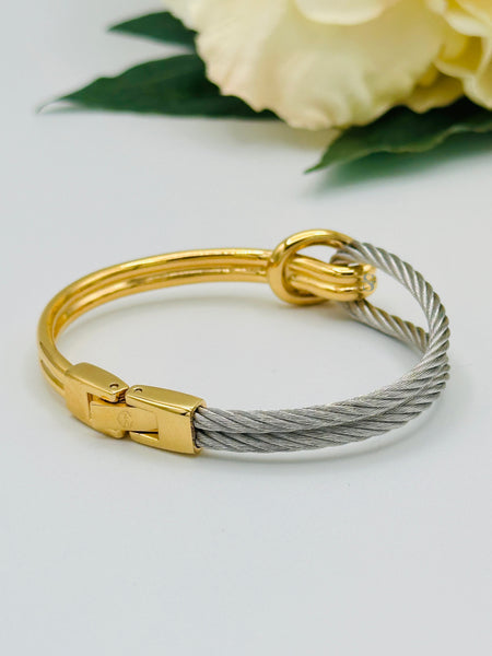 Pre-order: Celtic Knot Bangle