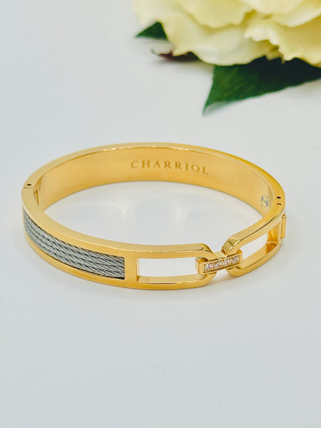 Pre-order: Forever Buzio Bangle