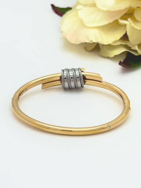 Pre-order: Cable Signature Promesse CZ Stones Bangle