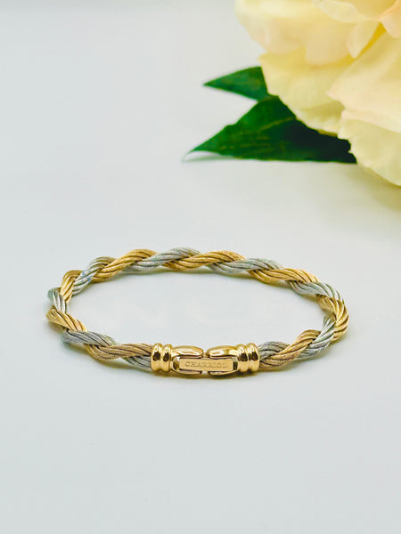 Love Twist Bangle