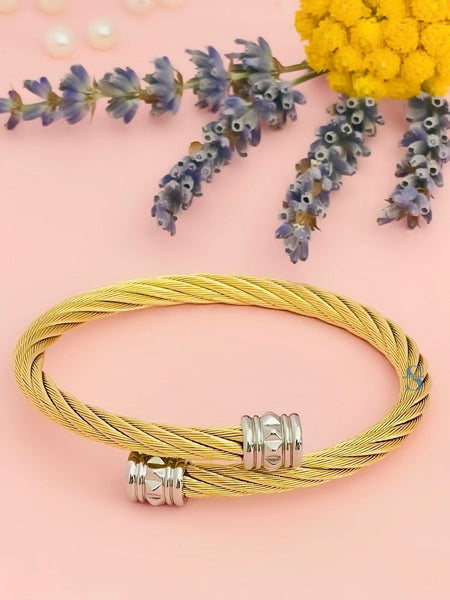 Celtic Clous Bangle